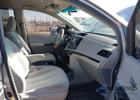 2011 Toyota Sienna Le V6 from USA, damaged, VIN 5TDKK3DC6BS034470